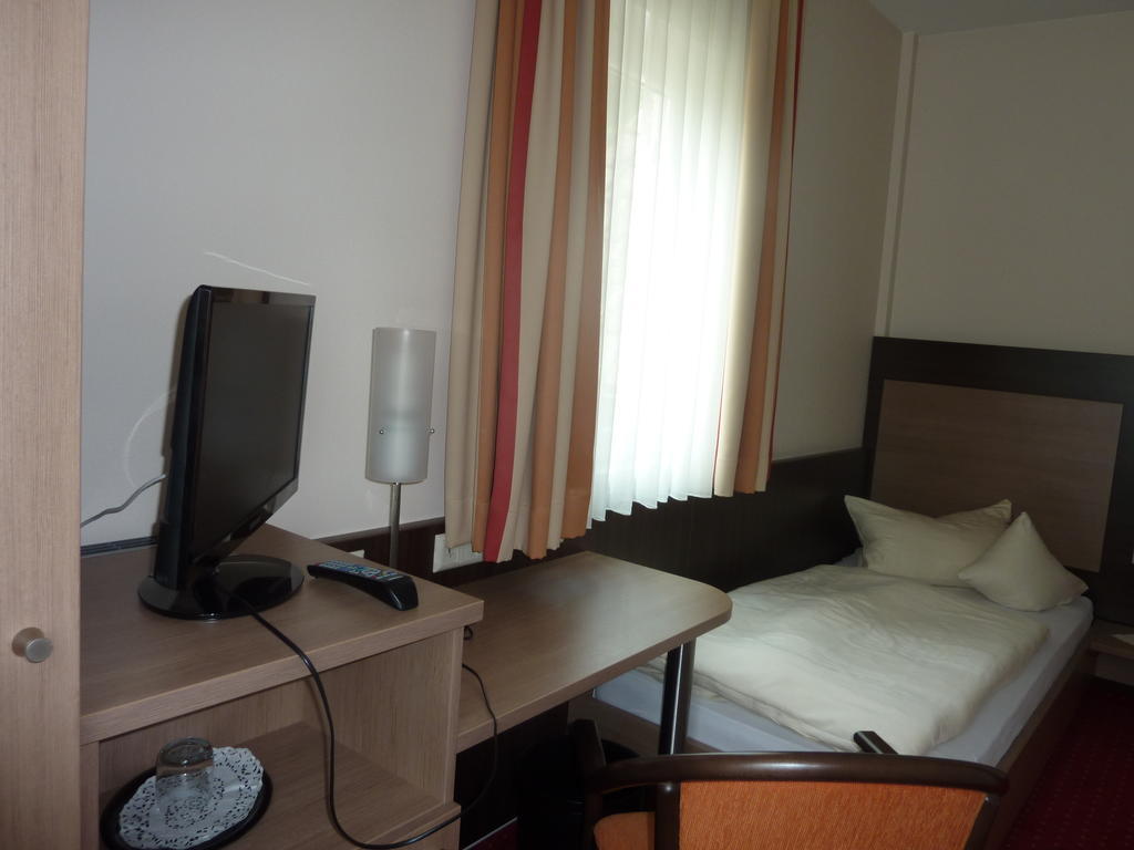 Hotel Gasthof Koenig Karl 프로이덴슈타트 객실 사진