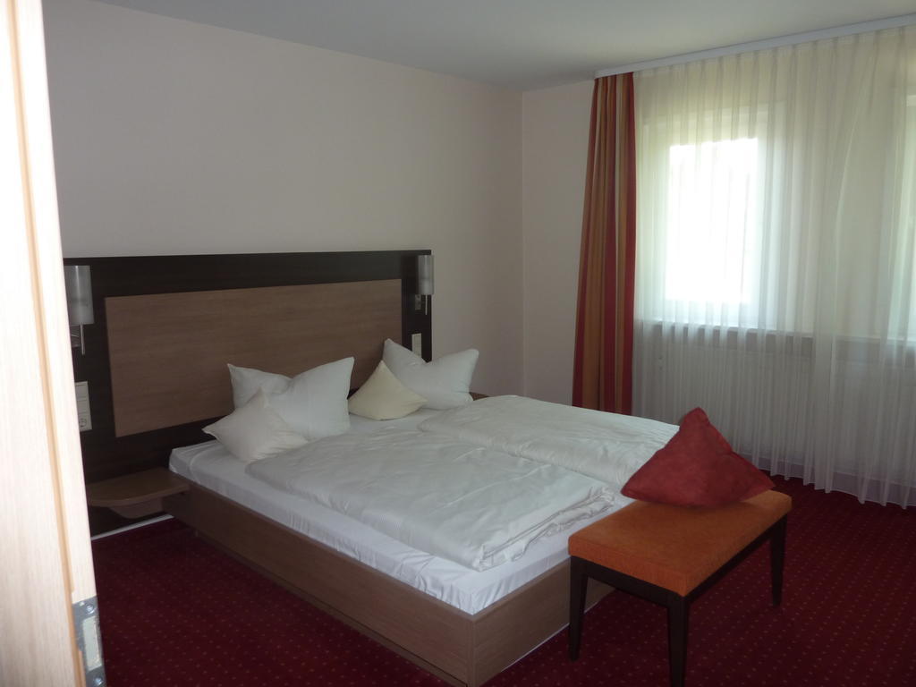 Hotel Gasthof Koenig Karl 프로이덴슈타트 객실 사진